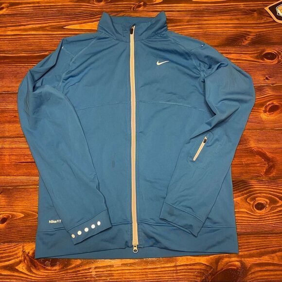 NWOT Nike Fit-Dri Activewear Top - Picture 1 of 5